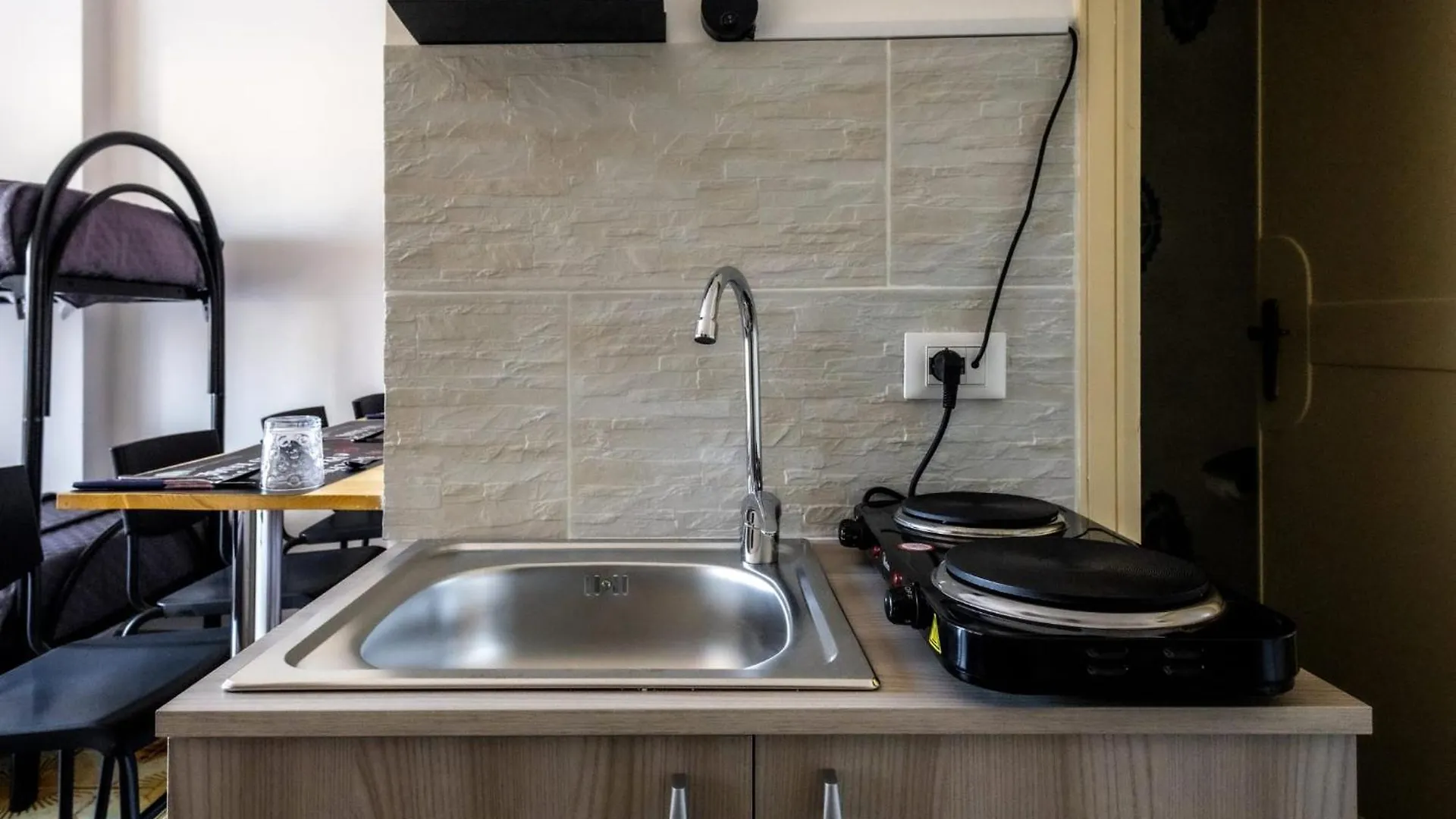 Mansueto Ashur Mondello Apartment Italy