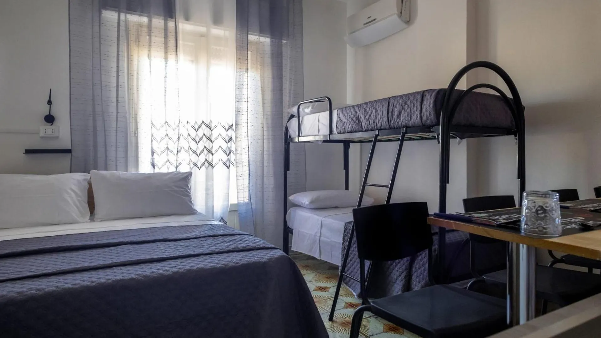 Mansueto Ashur Mondello Apartment Italy